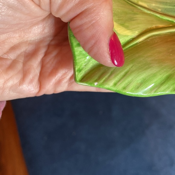 Fitz & Floyd Harvest Heritage Hand-Crafted
Ceramic 8" Canape Leaf Plate - Picture 6 of 6